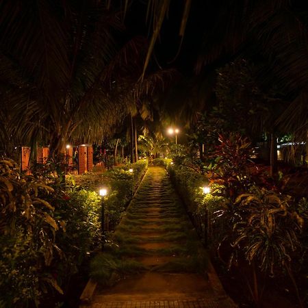 Claynest Resorts Кутталам Екстер'єр фото